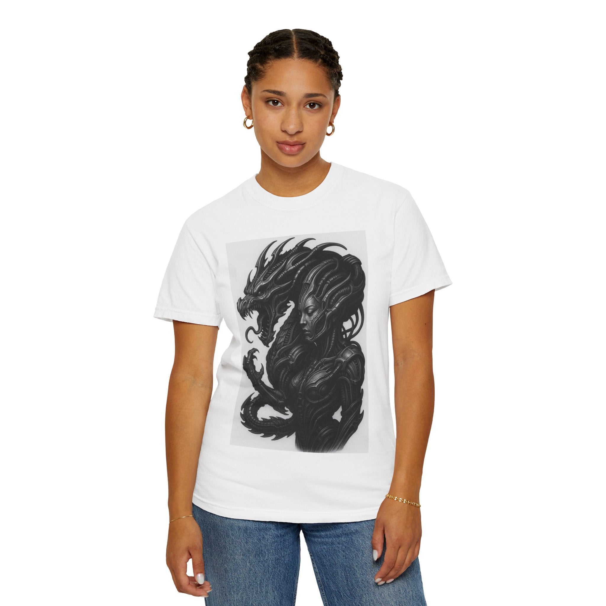 Alien Queen Sci‑Fi T-Shirt — Dark Biomech Art Tee