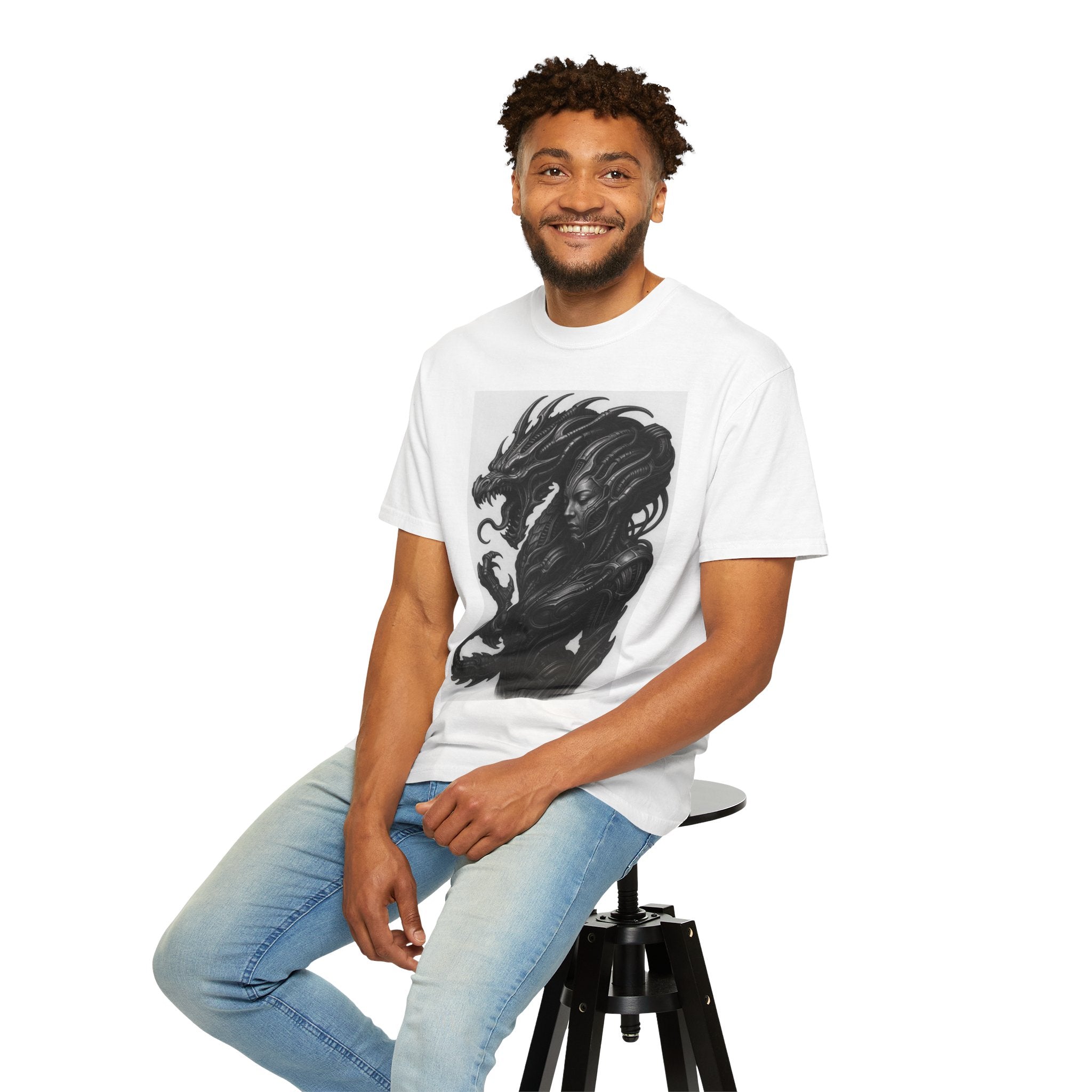 Alien Queen Sci‑Fi T-Shirt — Dark Biomech Art Tee